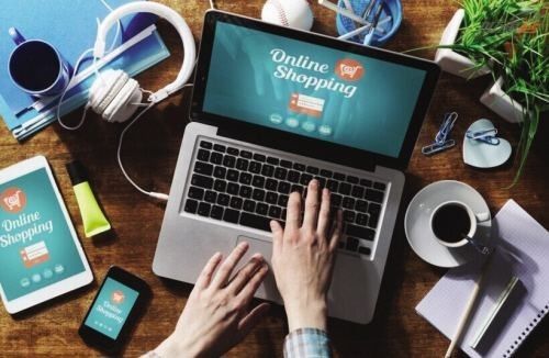 最后來說一個正能量的故事，一個關(guān)于兩代人理性消費(fèi)理性投資的故事。